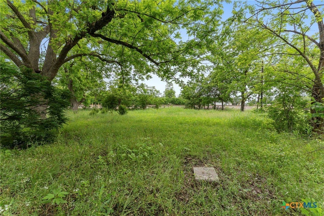 519 S 10th Street lot: 6