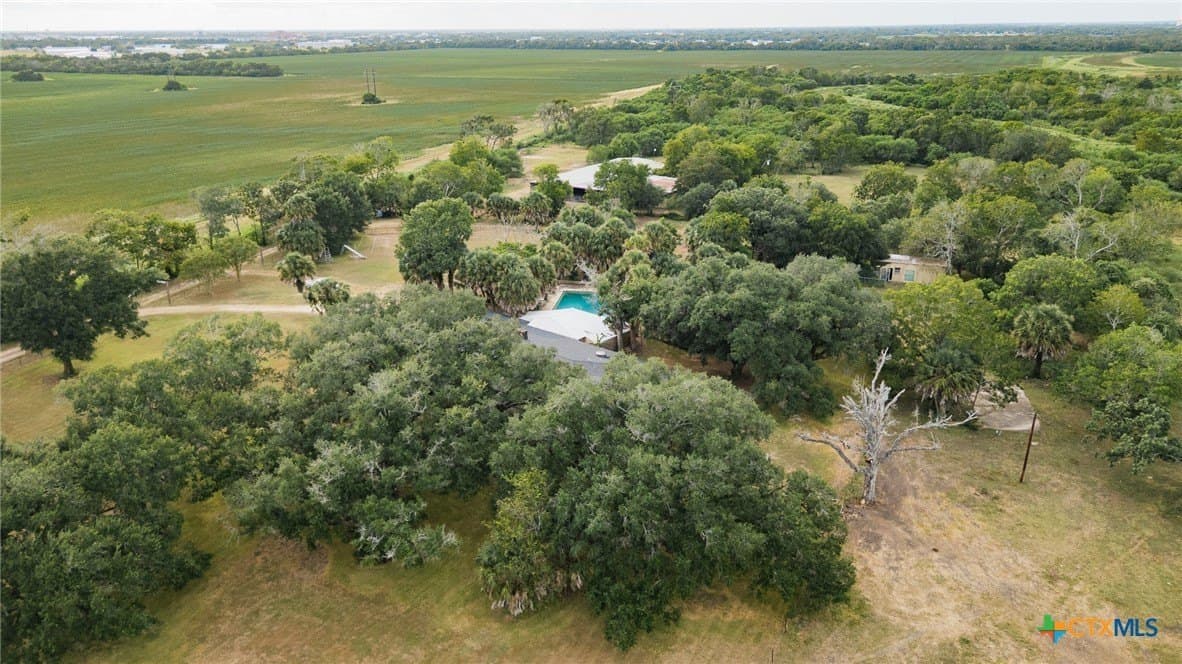 40 acres in Victoria County - photo 4