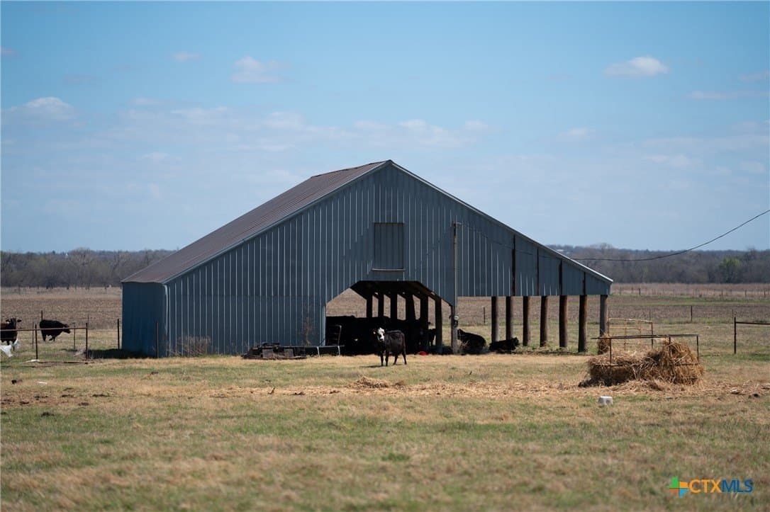 110.7 acres in Milam County - photo 2