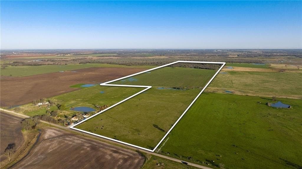 185.6 acres in Falls County - photo 17