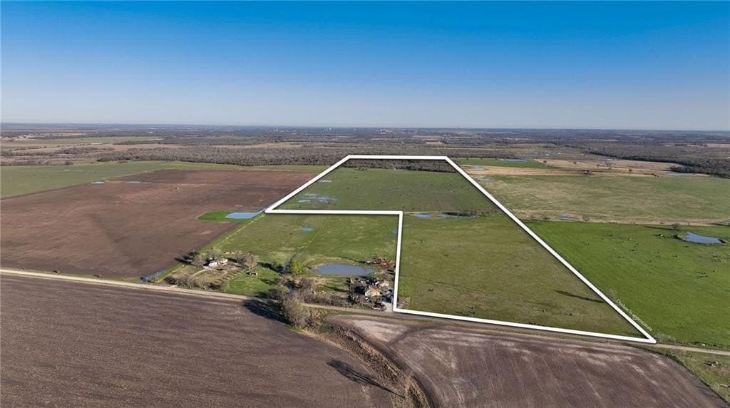 185.6 acres in Falls County - photo 16