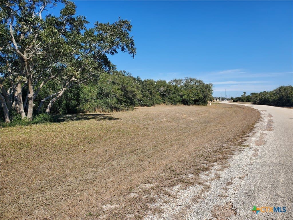 1.24 acres in Calhoun County - photo 8