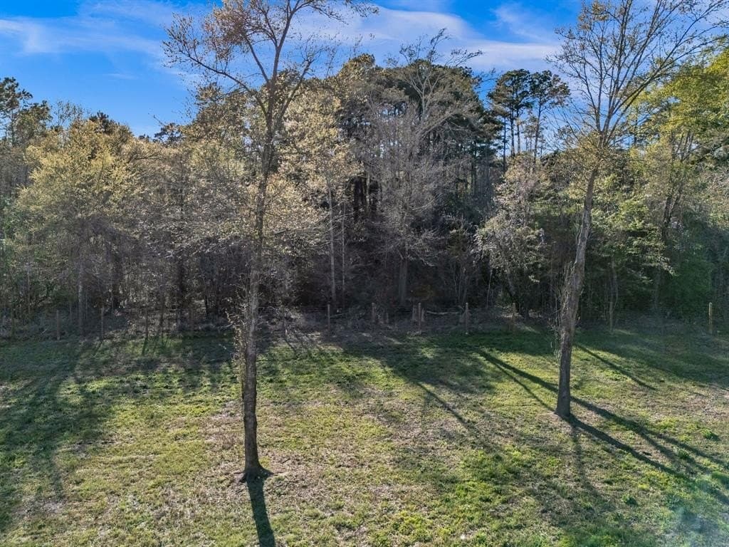 0.65 acres in Smith County - photo 10