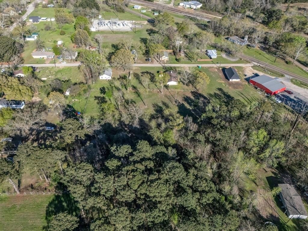 0.65 acres in Smith County - photo 4