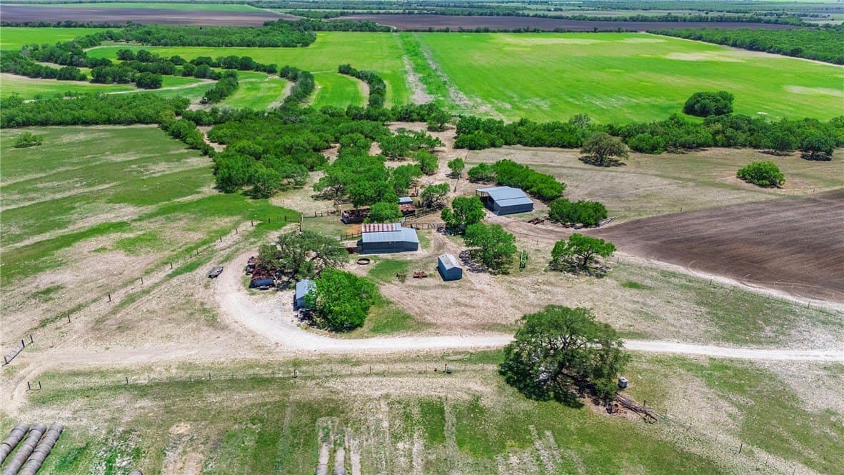 281.48 acres in Bee County - photo 8