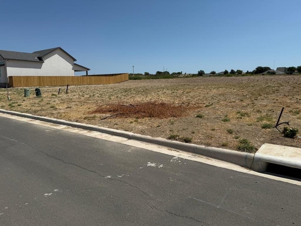 0.18 acres in Maverick County - photo 2