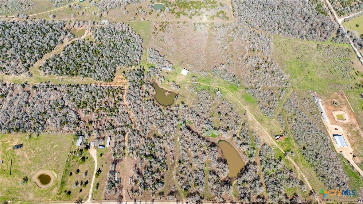 10.1 acres in Gonzales County - photo 5