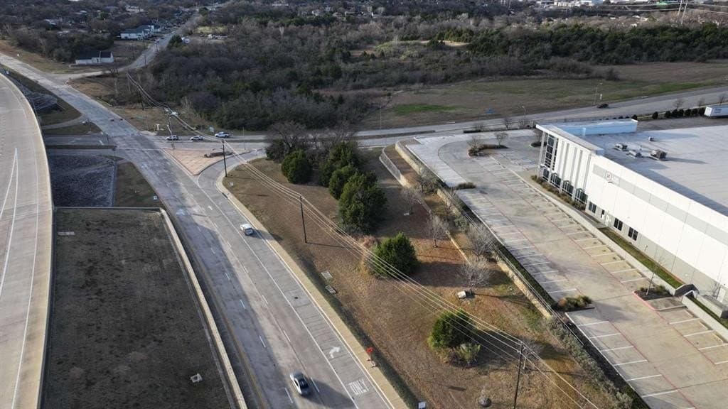 0.84 acres in Dallas County - photo 19