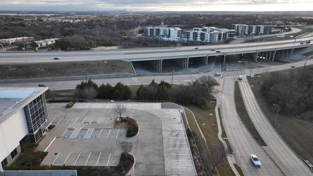 0.84 acres in Dallas County - photo 11