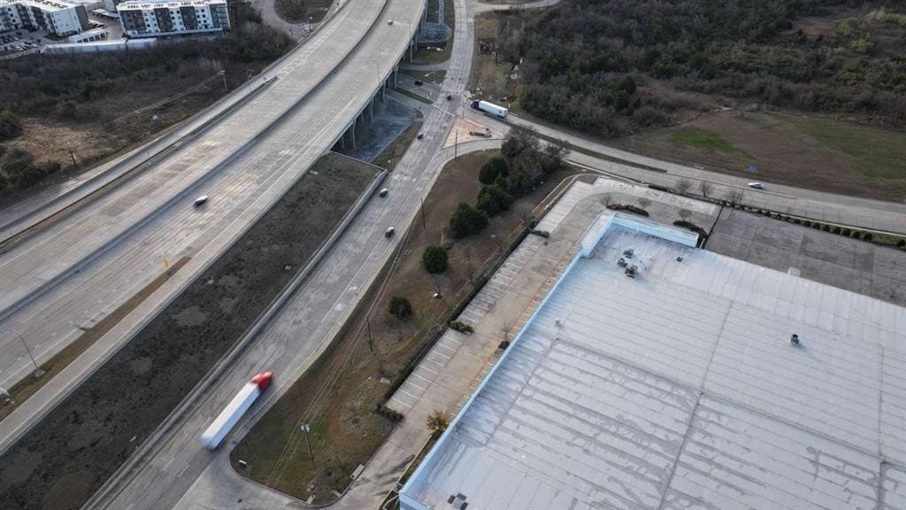 0.84 acres in Dallas County - photo 7