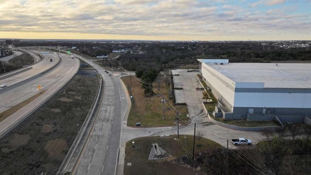 0.84 acres in Dallas County - photo 18