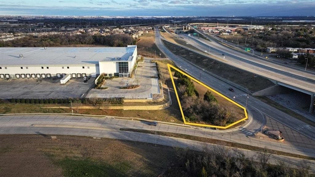 0.84 acres in Dallas County - photo 4