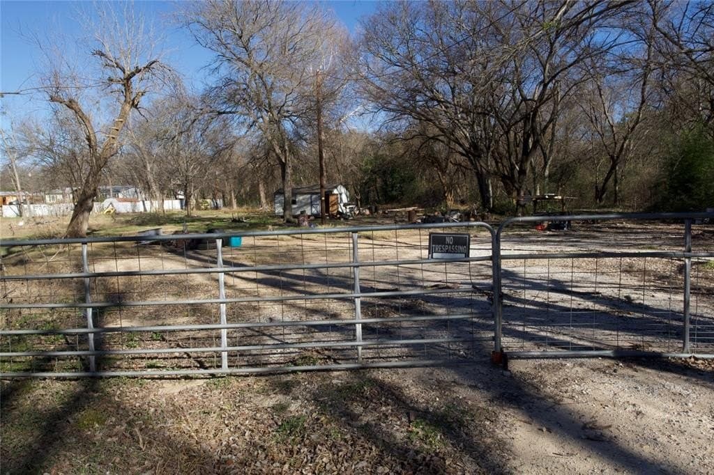 5.45 acres in Johnson County - photo 5