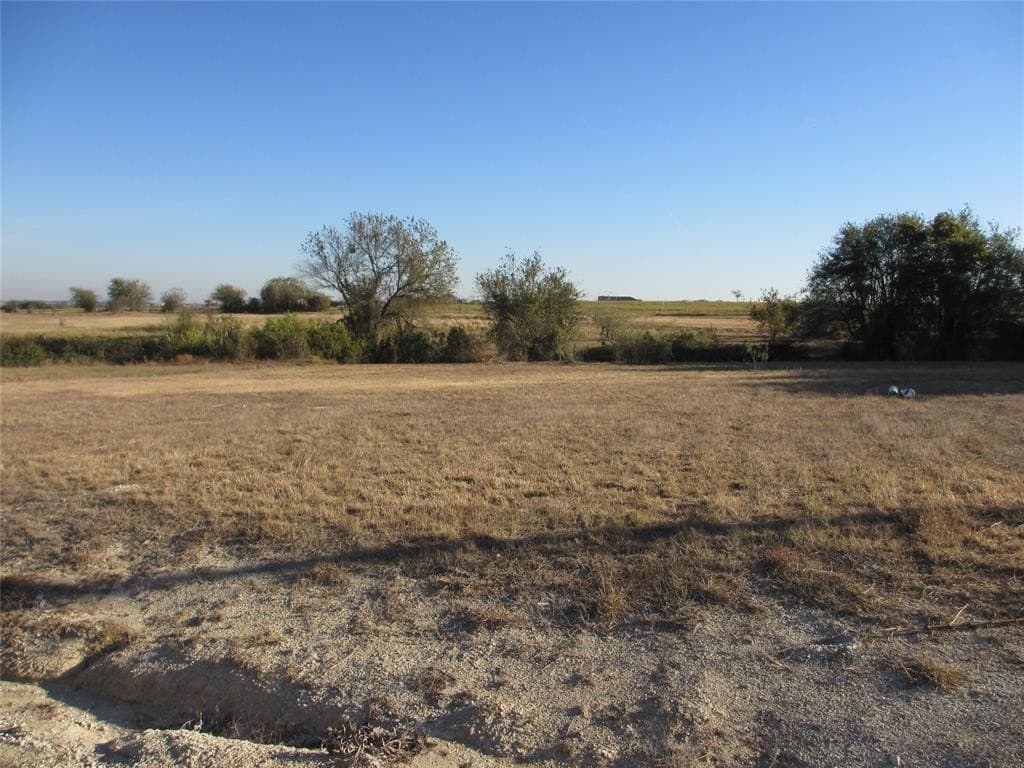 2 acres in Hill County - photo 6