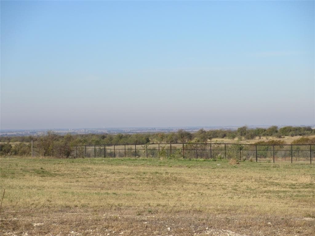 2 acres in Hill County - photo 4