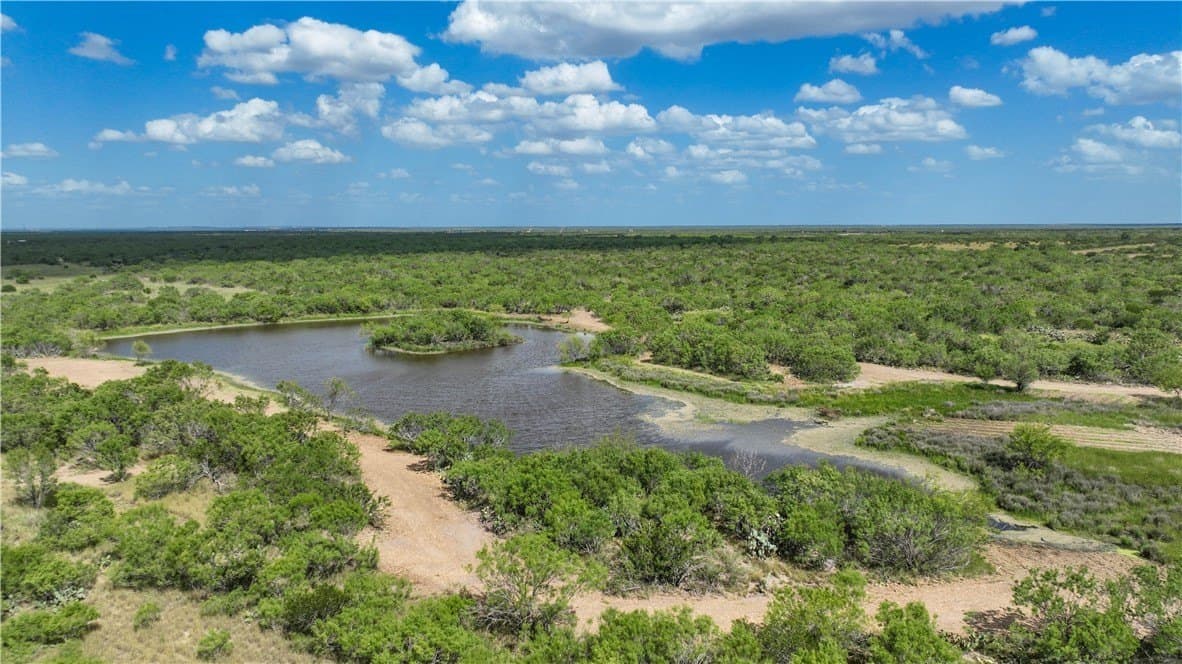 100 acres in La Salle County - photo 3