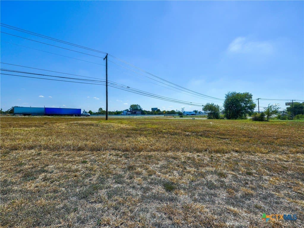 0.71 acres in Williamson County - photo 17