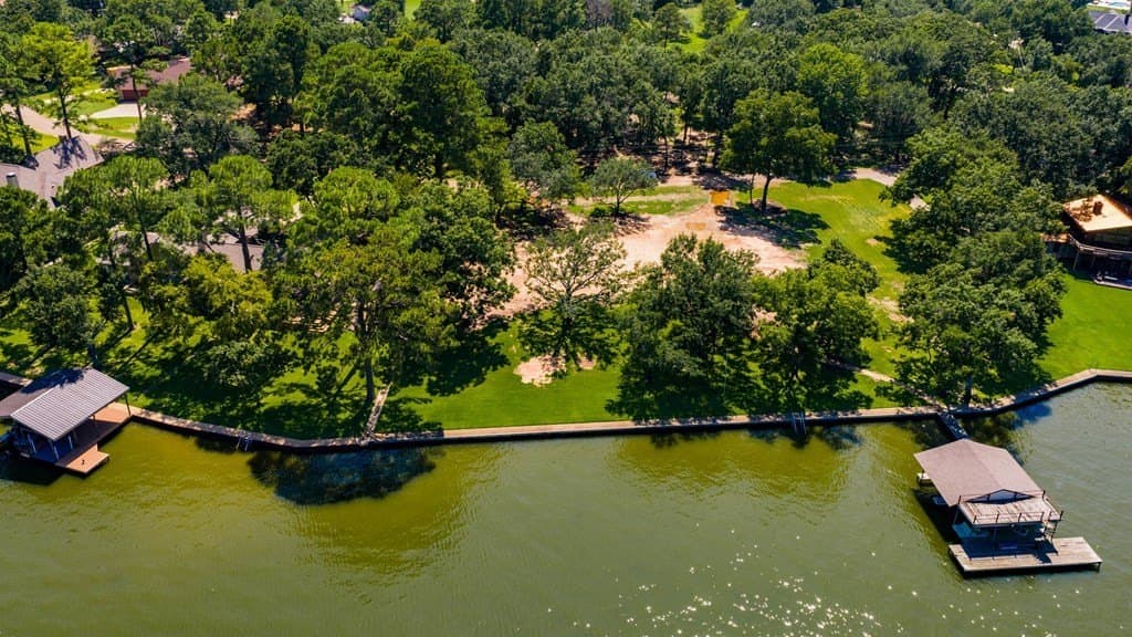 0.2 acres in Henderson County - photo 4