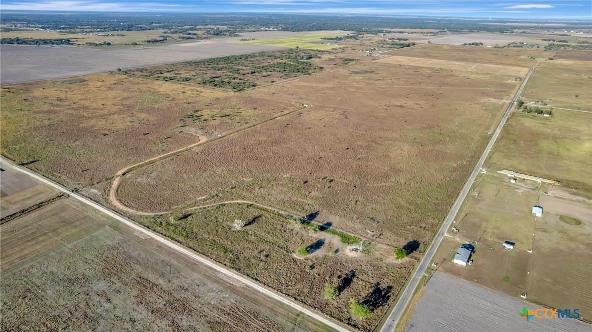 10.32 acres in Victoria County - photo 15