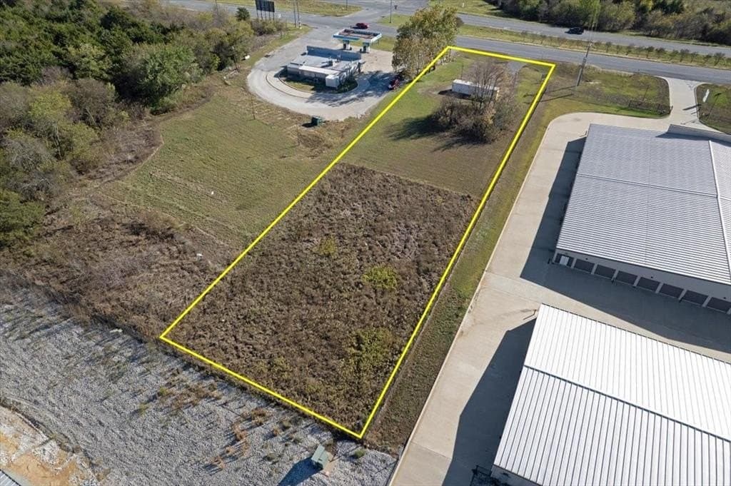 0.92 acres in Grayson County - photo 5