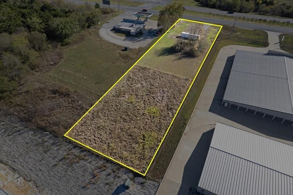 0.92 acres in Grayson County - photo 2