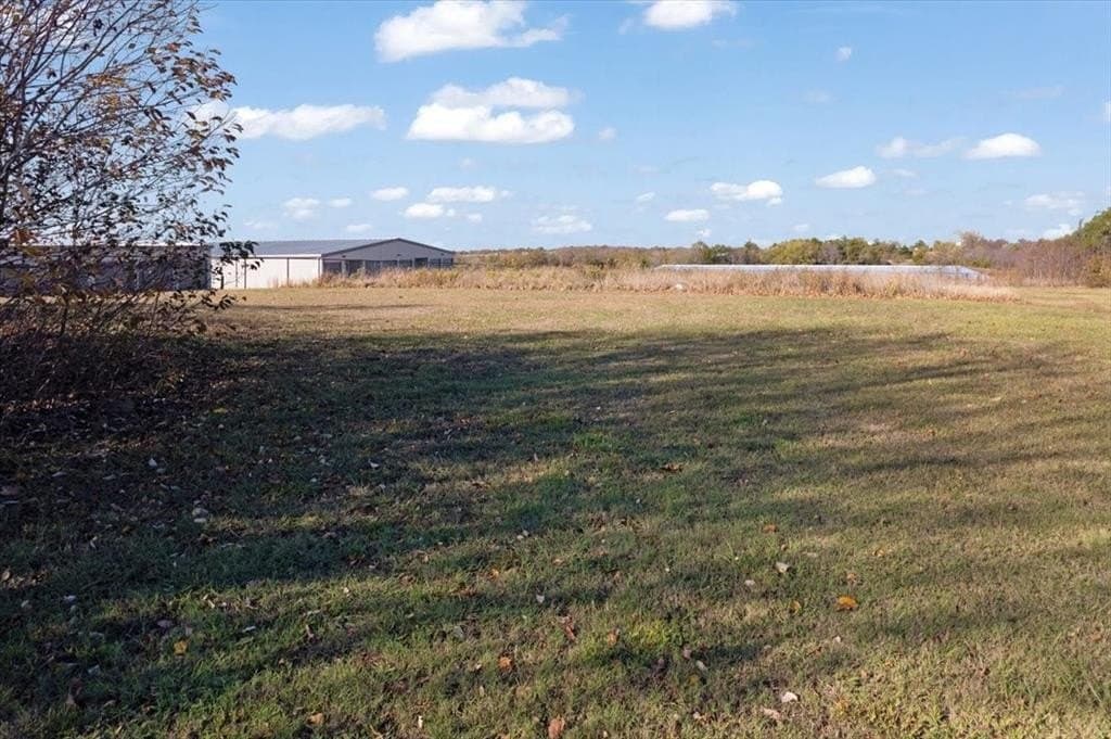 0.92 acres in Grayson County - photo 12