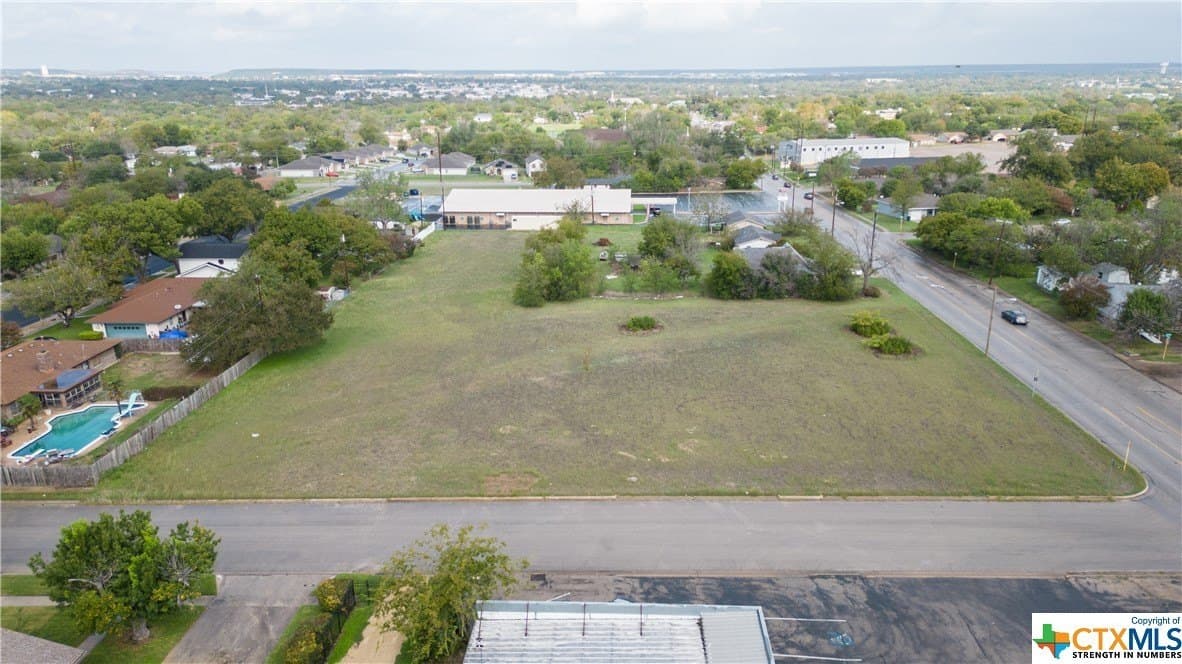 0.95 acres in Bell County - photo 3