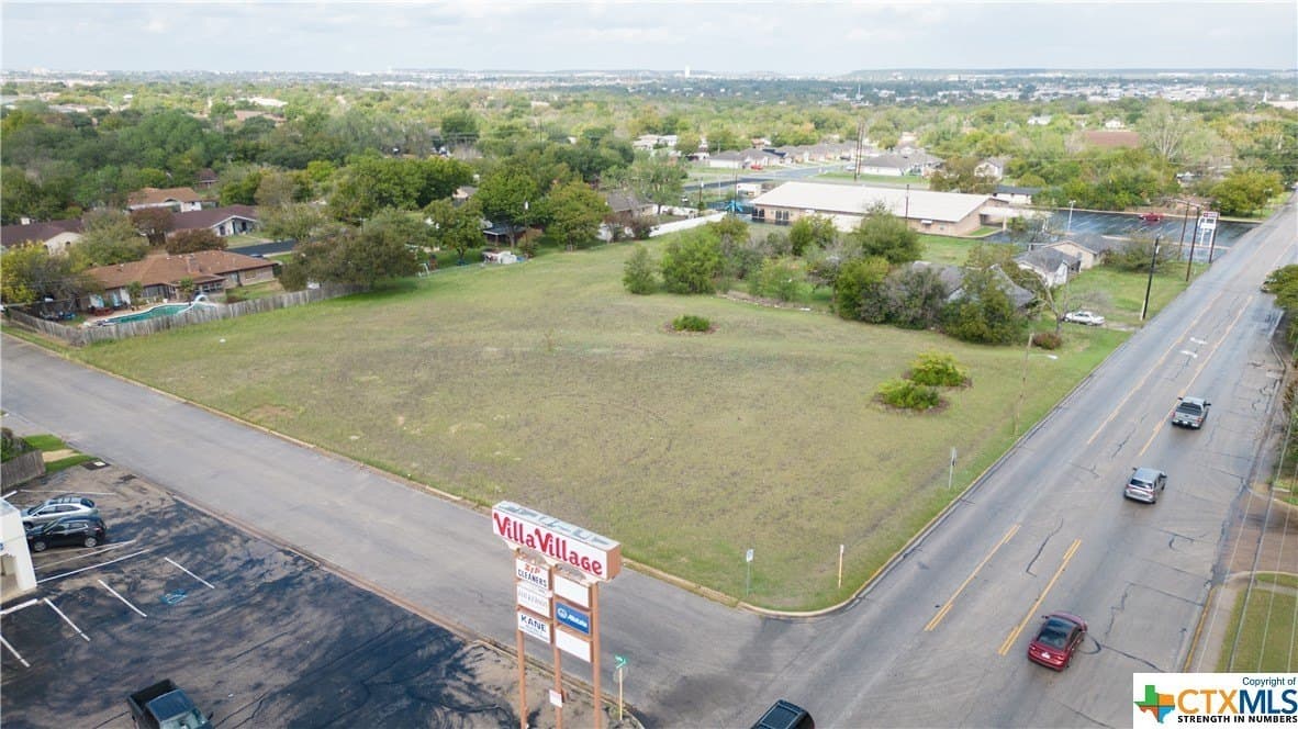 1607 Trimmier Road lot: 1