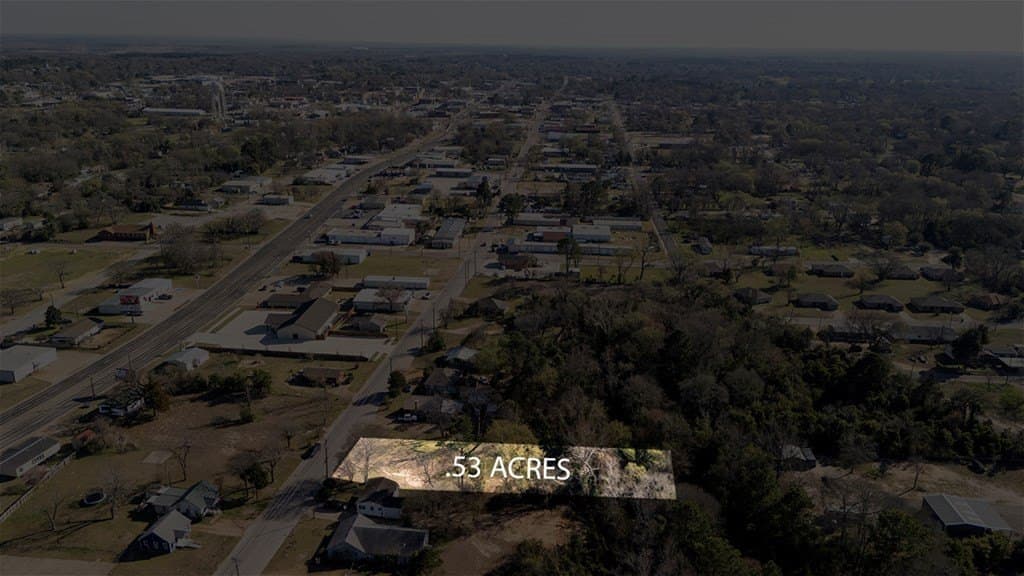 0.53 acres in Henderson County - photo 4