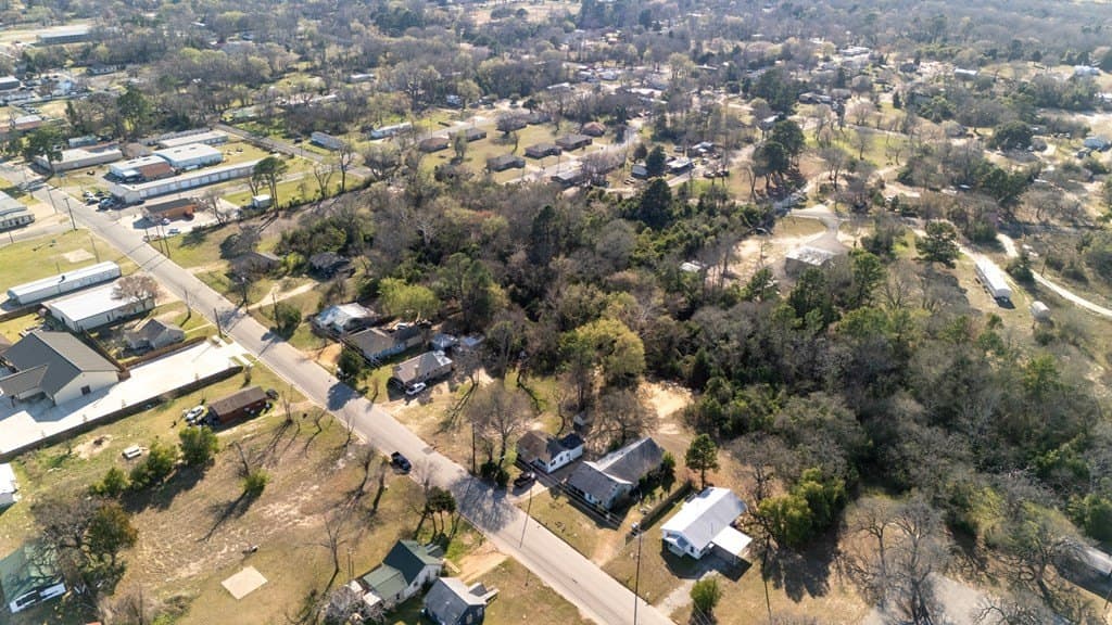 0.53 acres in Henderson County - photo 5