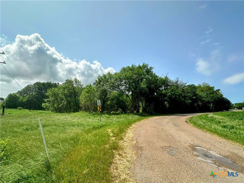 2.31 acres in McLennan County - photo 3