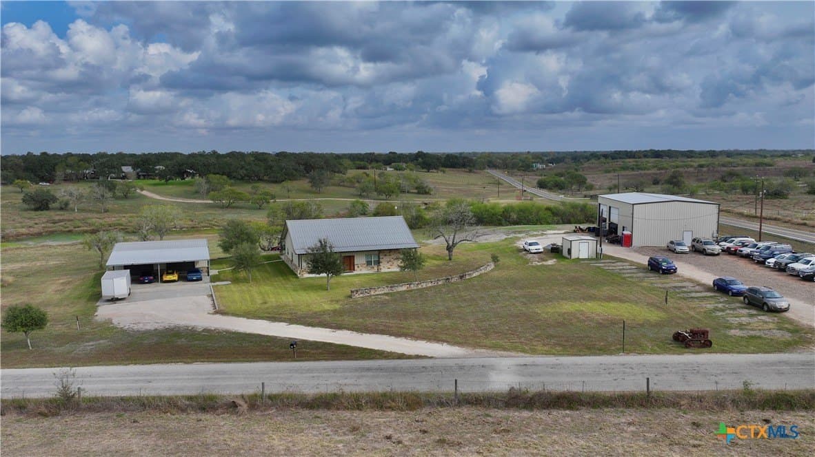 11.22 acres in Victoria County - photo 2