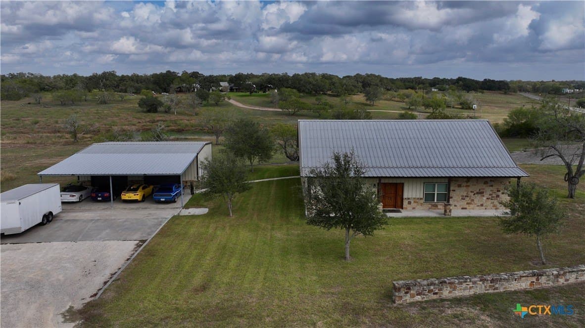 11.22 acres in Victoria County - photo 3