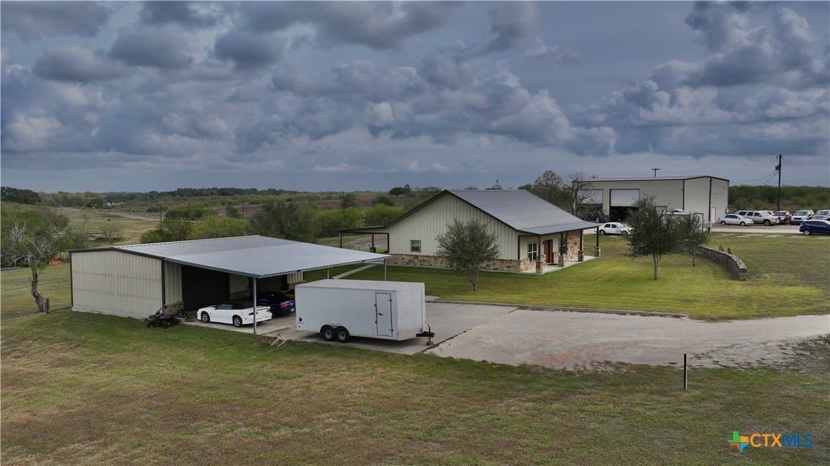11.22 acres in Victoria County - photo 4