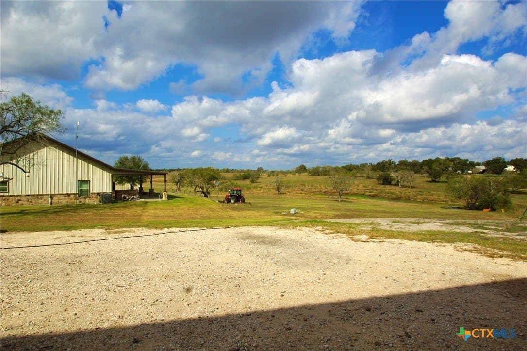 11.22 acres in Victoria County - photo 8