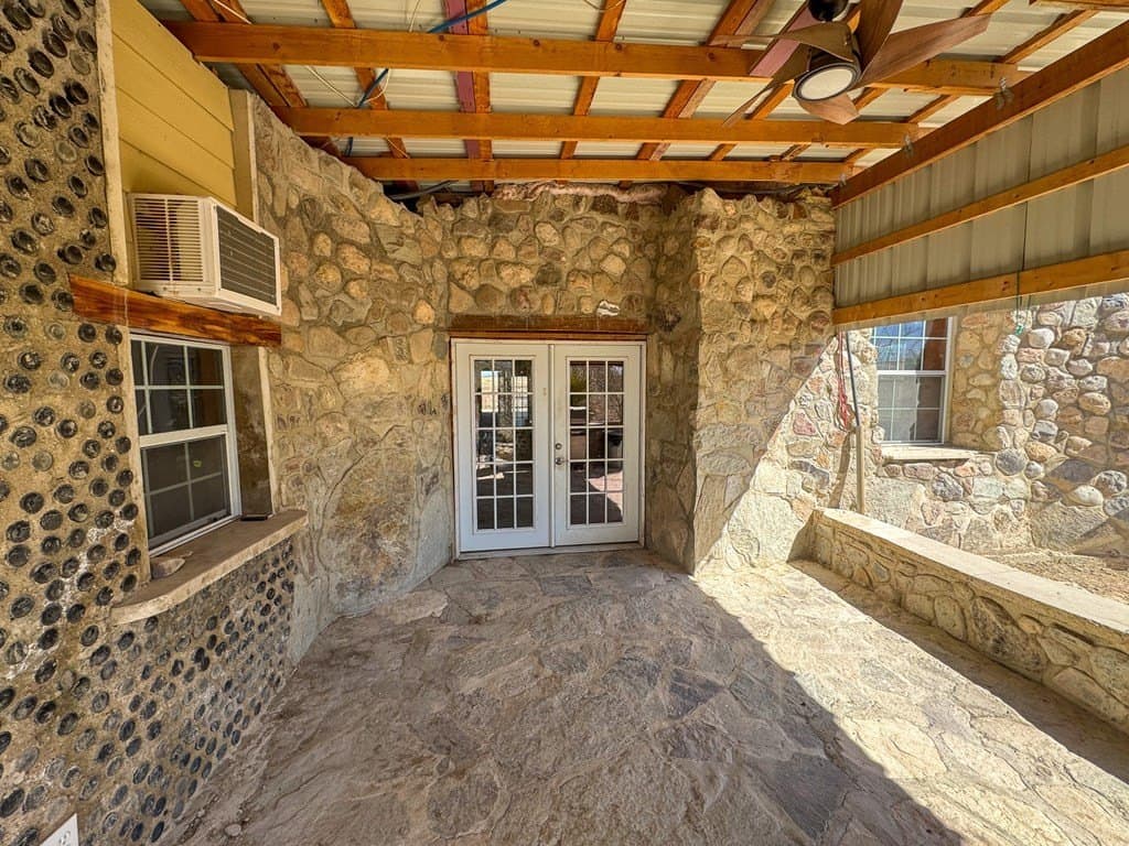 20 acres in Brewster County - photo 3