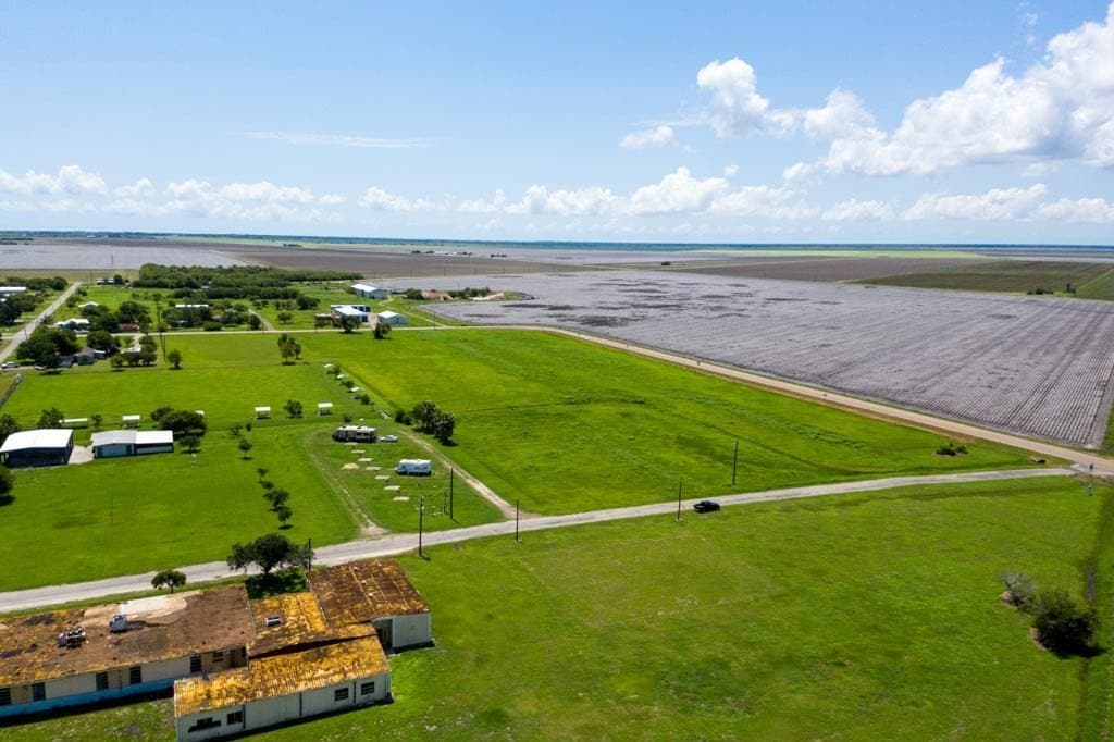 0.79 acres in Refugio County - photo 16
