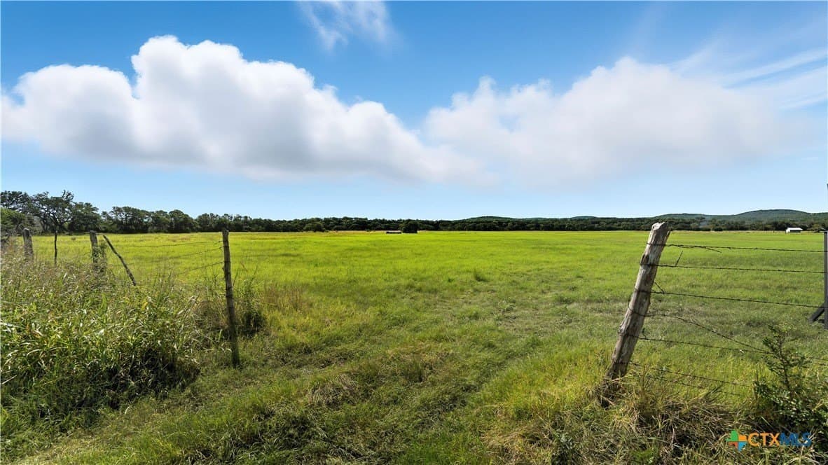 20.5 acres in Blanco County - photo 2