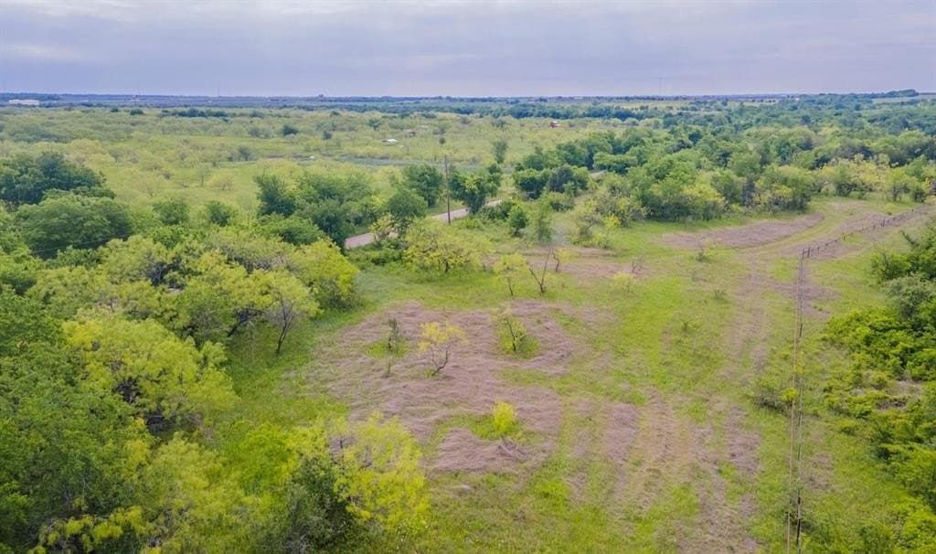 4.73 acres in Hill County - photo 4
