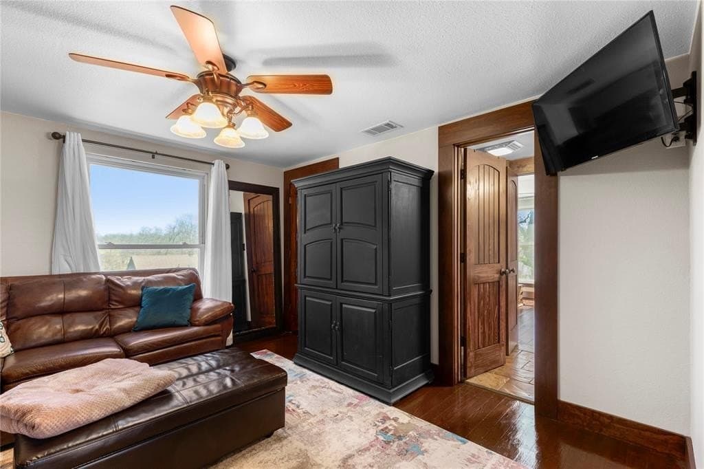 33.81 acres in Hunt County - photo 22