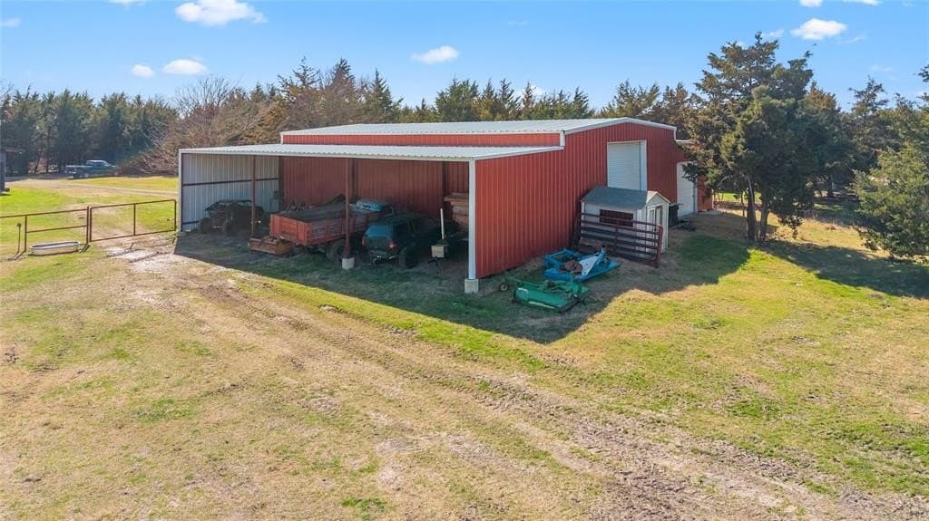 33.81 acres in Hunt County - photo 35