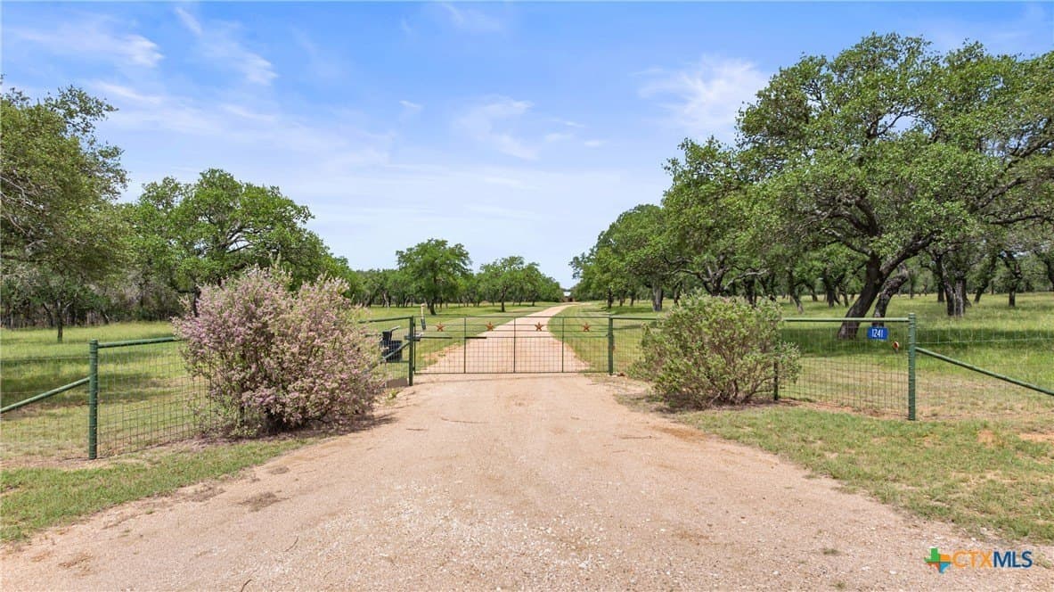 50.31 acres in Blanco County - photo 21