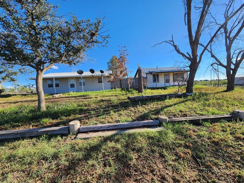 40 acres in Midland County - photo 45
