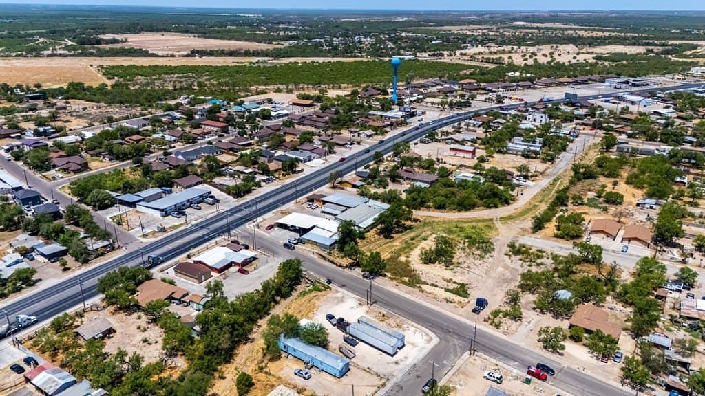 30,804 acres in Maverick County - photo 8