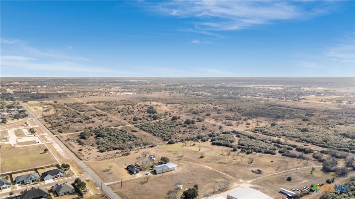308 acres in Victoria County - photo 4