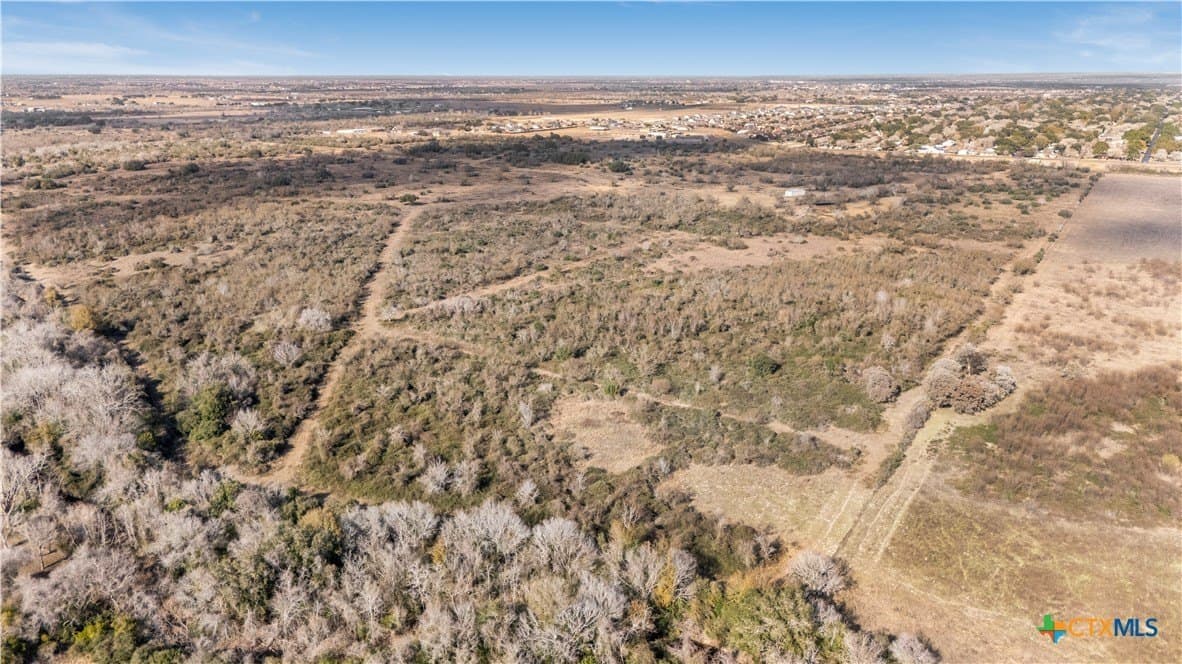 308 acres in Victoria County - photo 21