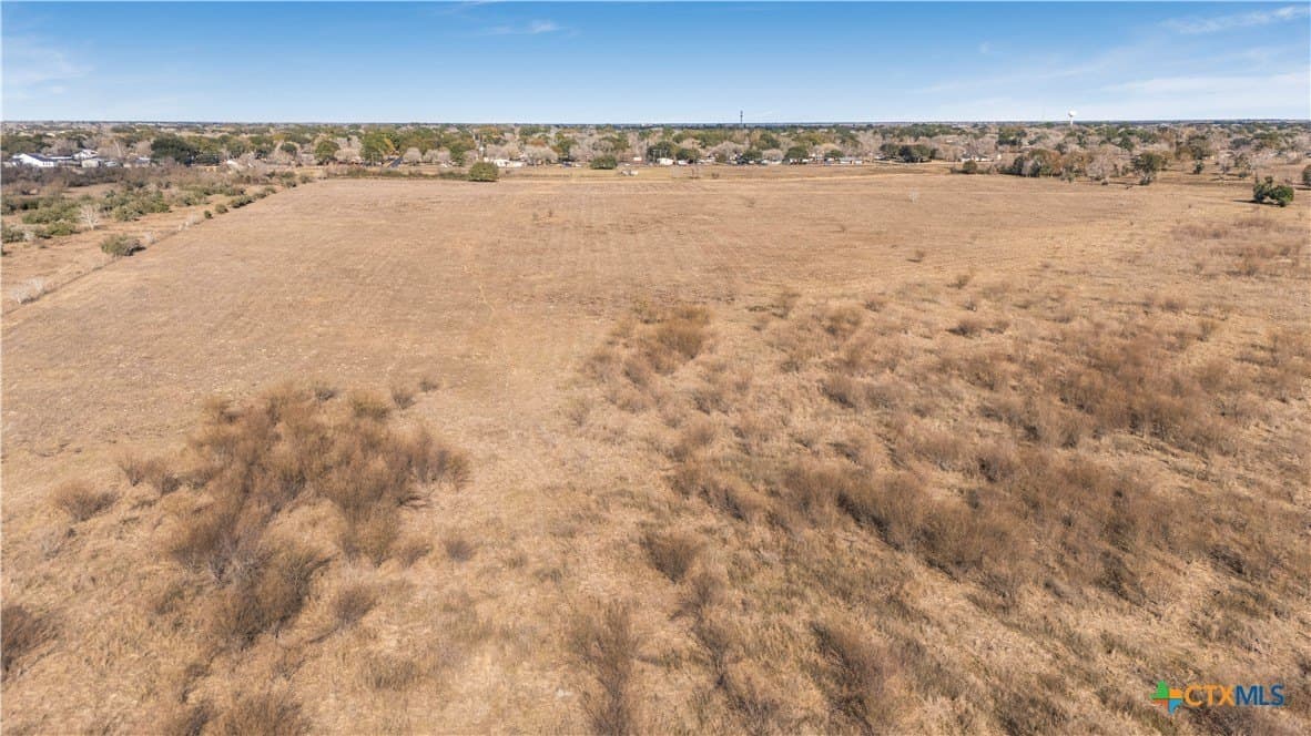 308 acres in Victoria County - photo 20