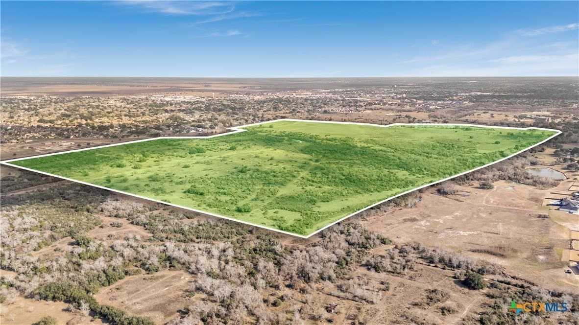 308 acres in Victoria County - photo 8