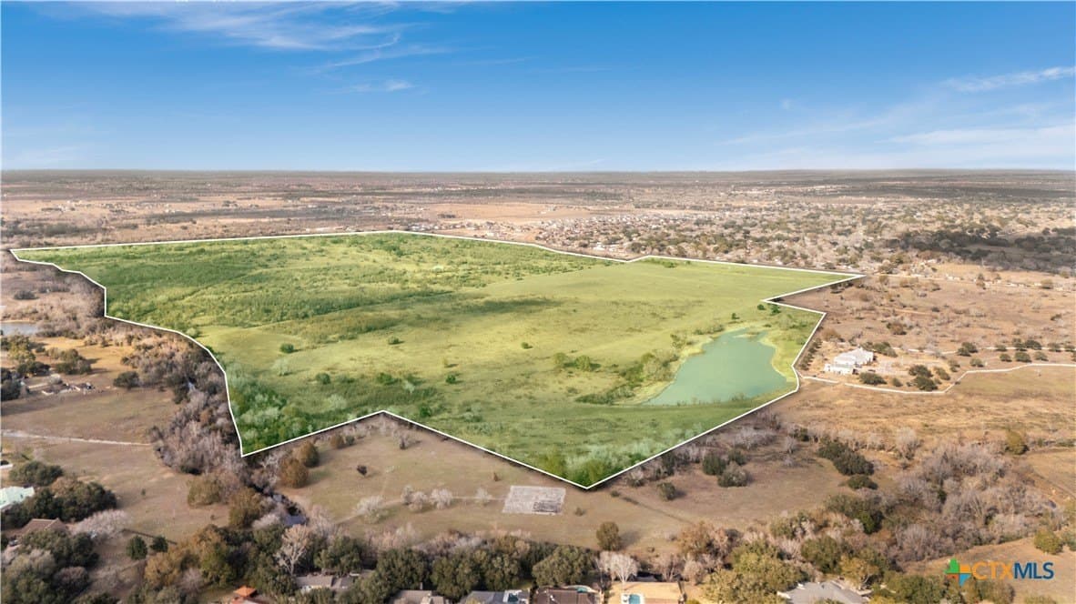 308 acres in Victoria County - photo 10