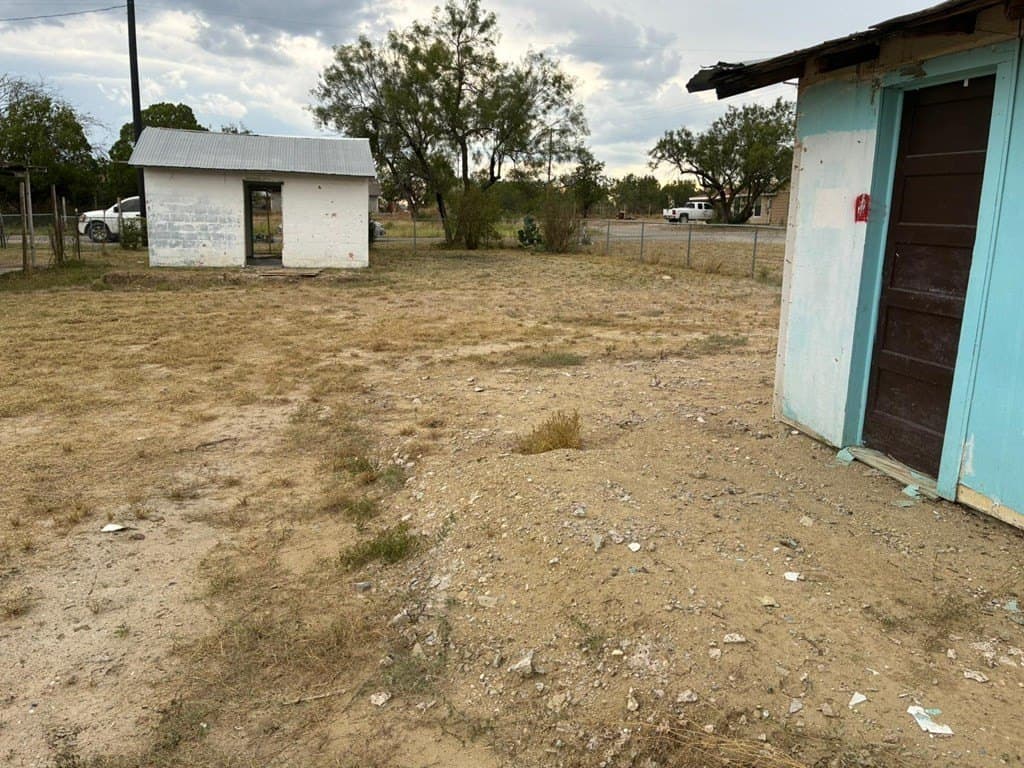 7,000 acres in Maverick County - photo 3